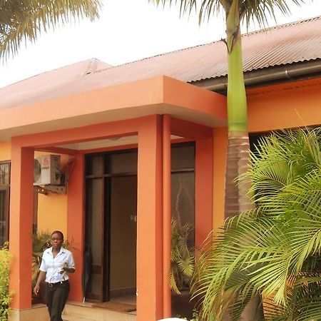 Transit Motel Ukonga دار السلام المظهر الخارجي الصورة